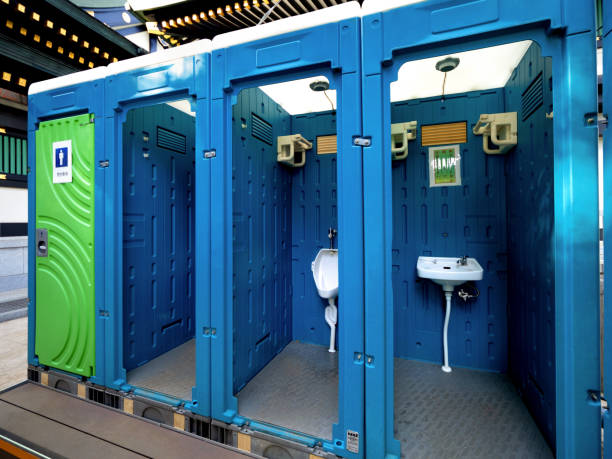 Best High-end porta potty rental  in Chatsworth, IL