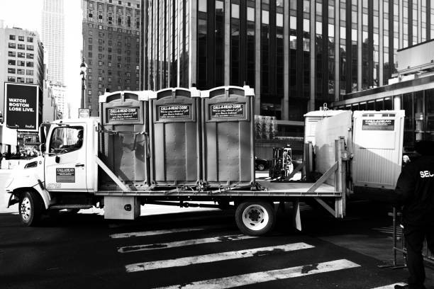 Portable Toilet Options We Offer in Chatsworth, IL